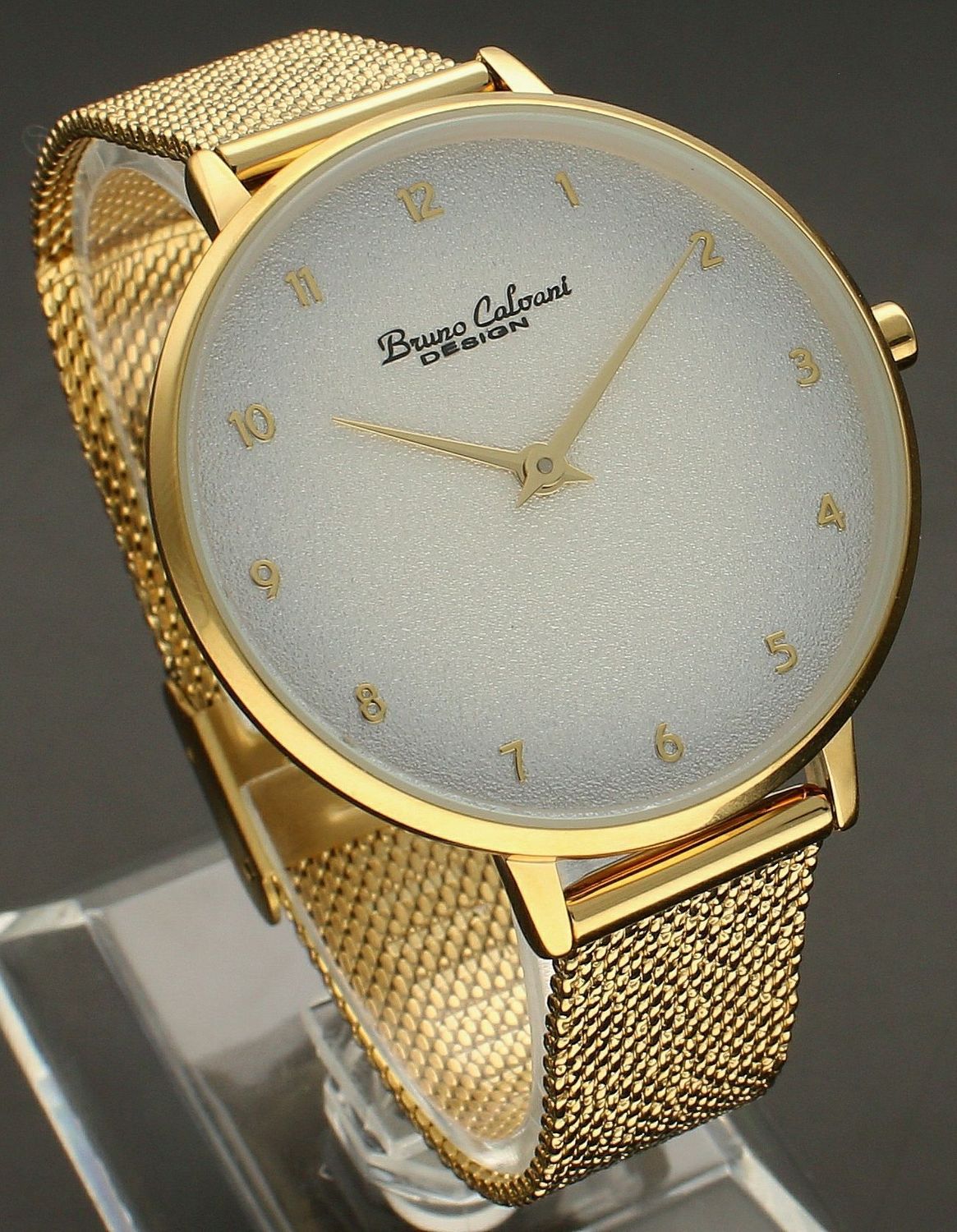 Zegarek damski na złotej bransolecie Bruno Calvani BC90547 GOLD. Damski zegarek biżuteryjny. Zegarek damski w złotym kolorze, (2).jpg